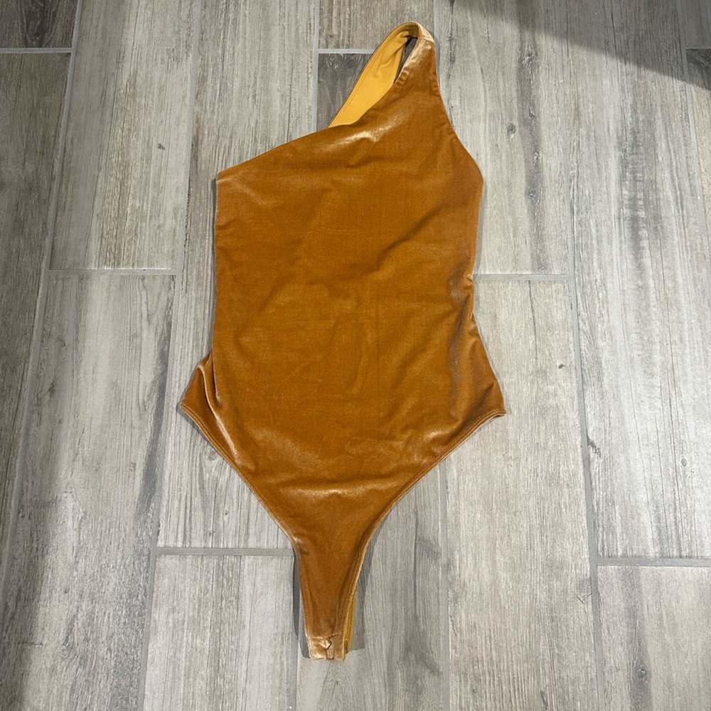 FABLETICS 🧡 Crushed Velvet Bodysuit